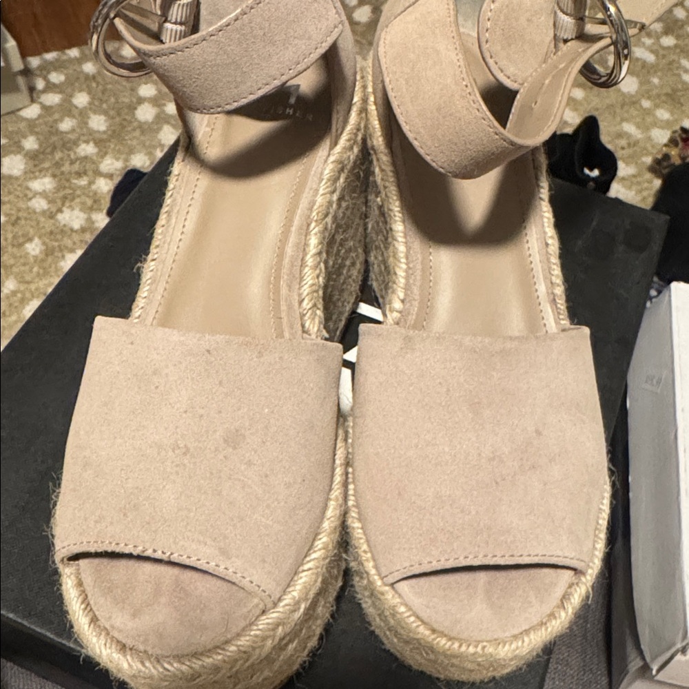 Marc Fisher Light Tan Wedge Sandals - Picture 8 of 8